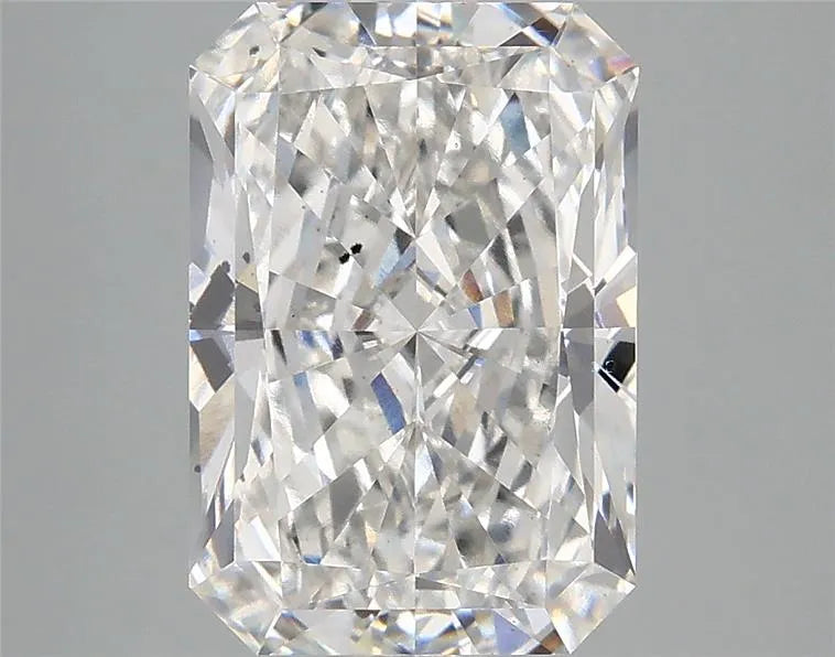 3.50ct Radiant Lab Grown Diamond (Colour G, Clarity SI1, IGI Certified)