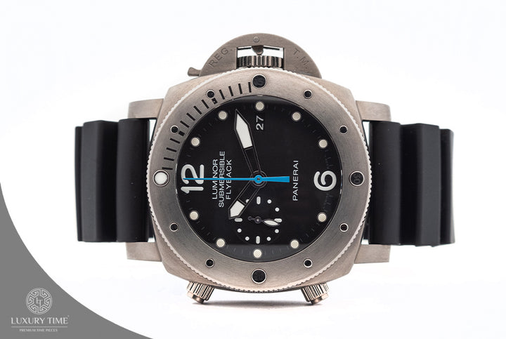 Panerai Luminor Submersible Men's Watch