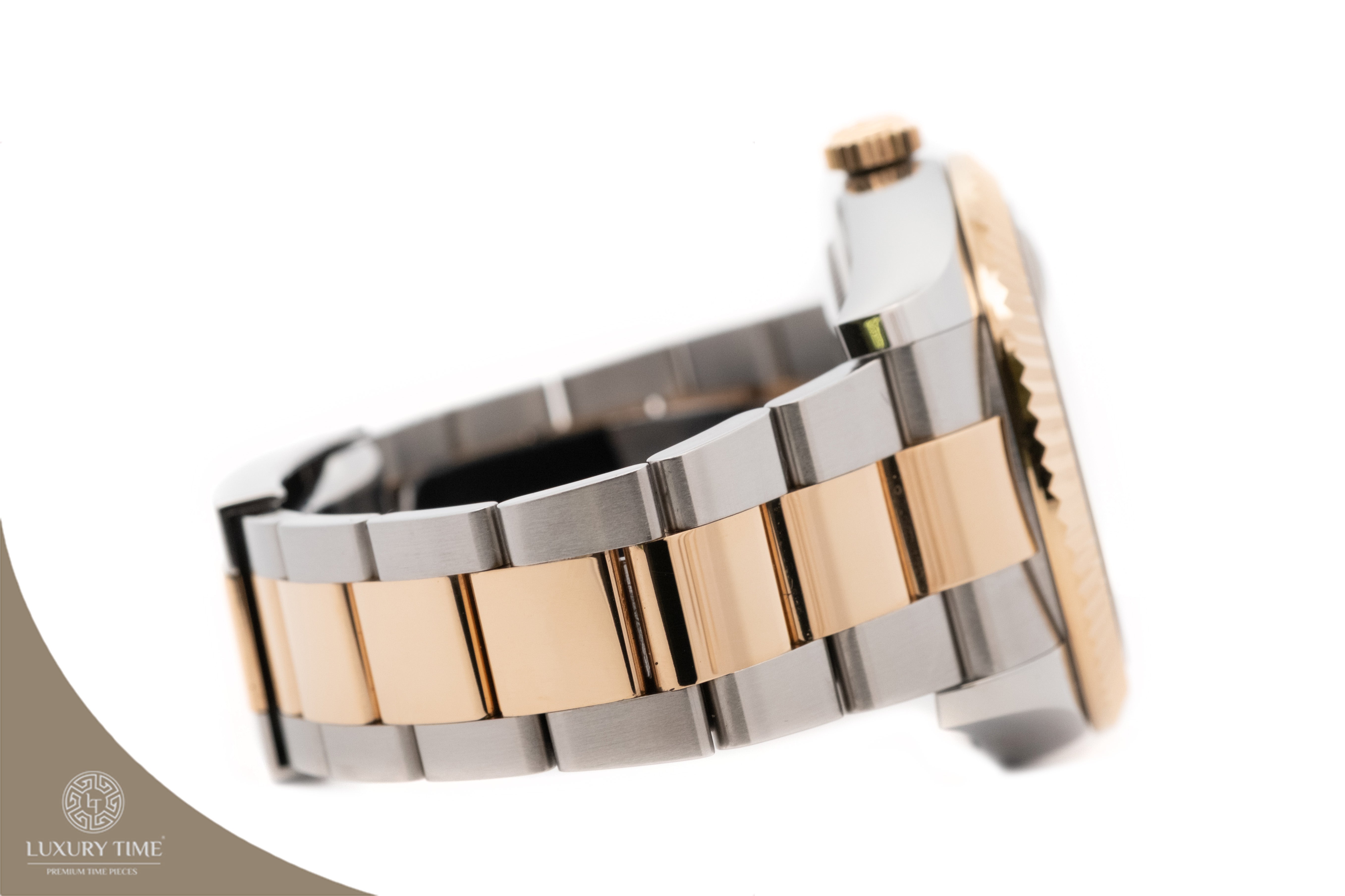 Rolex Sky-Dweller Champagne Dial Men's Watch