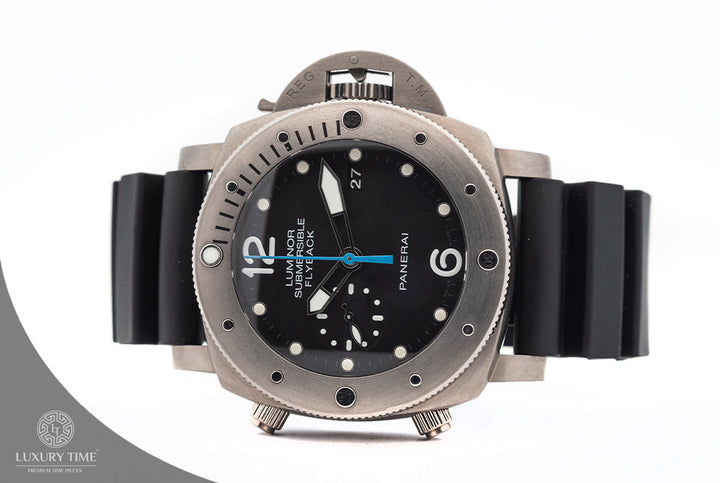 Panerai Luminor Submersible Men's Watch