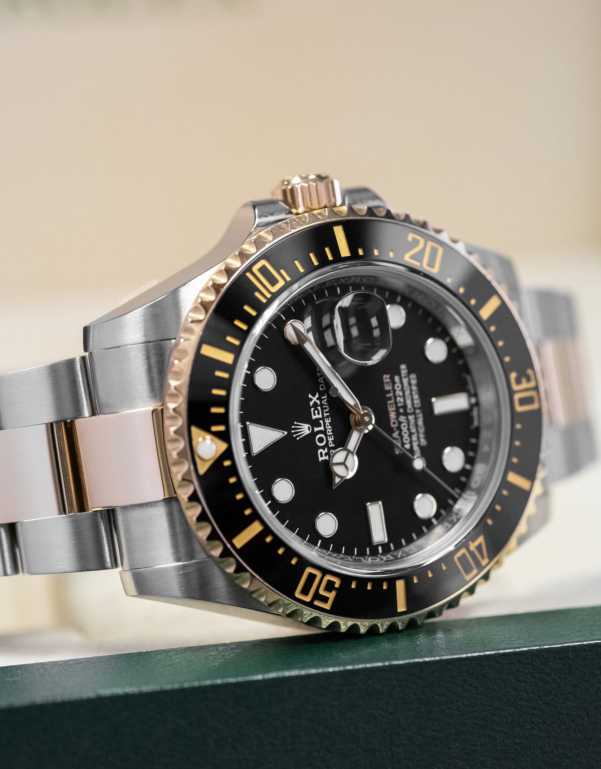 Rolex Sea-Dweller Men's Watch