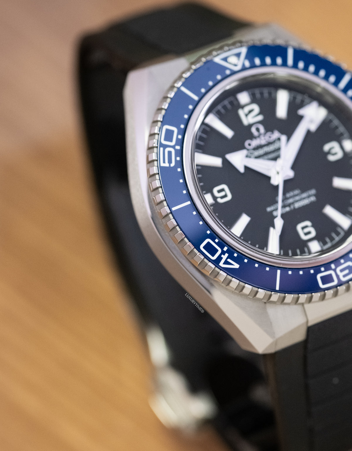 Omega Planet Ocean 600m Co-Axial Master Chronometer 42mm Mens Watch