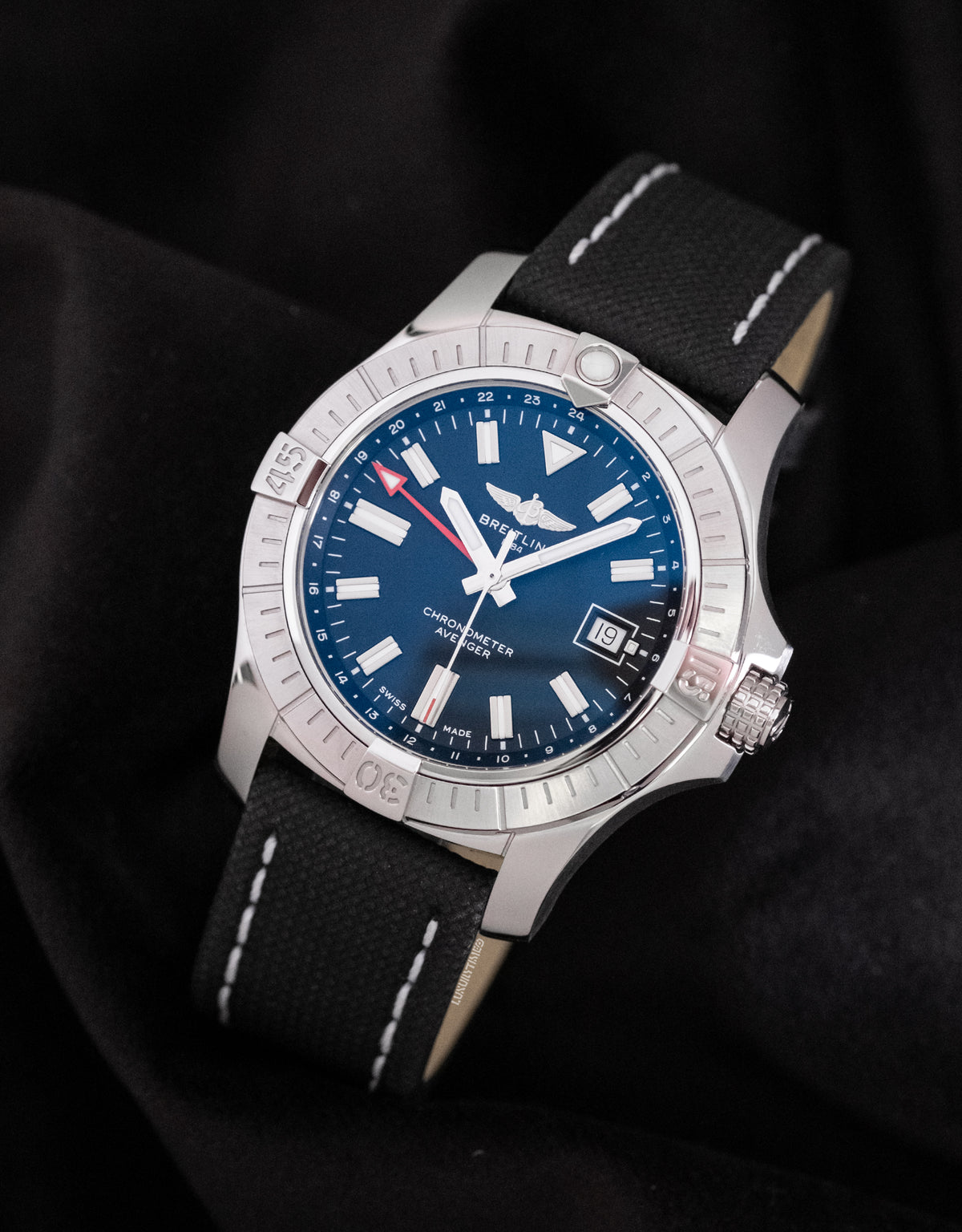 Breitling Avenger II GMT Men's Watch