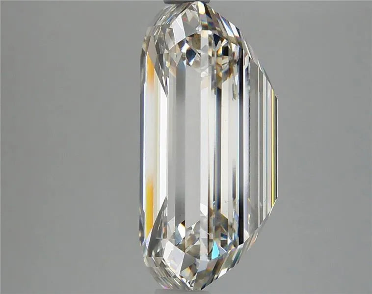 8.19ct Emerald Lab Grown Diamond (Colour I, Clarity VS2, IGI)