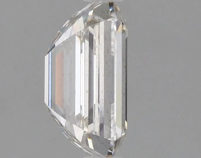 1.75ct Emerald Lab Grown Diamond (Colour I, Clarity VS2, IGI)