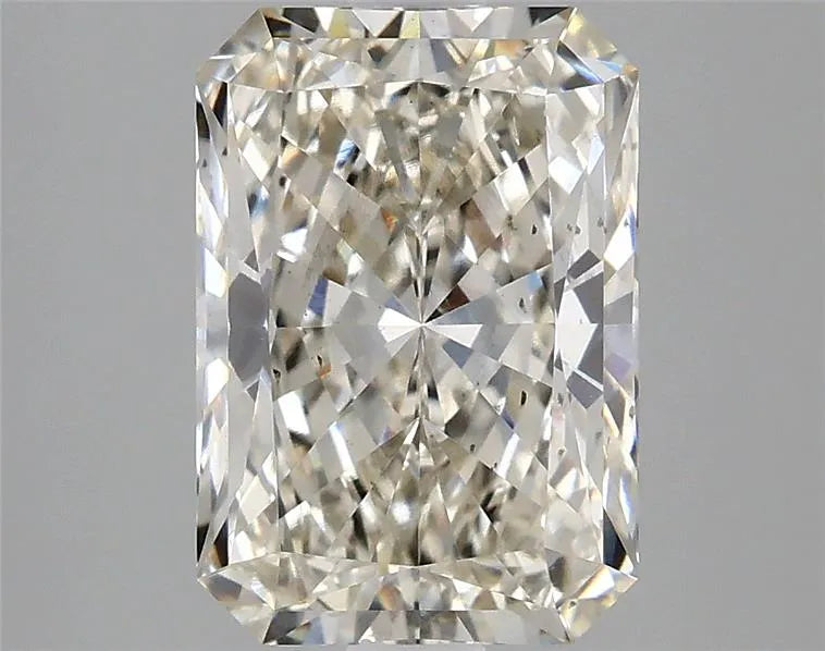 2.91ct Radiant Lab Grown Diamond (Colour I, Clarity SI1, IGI Certified)
