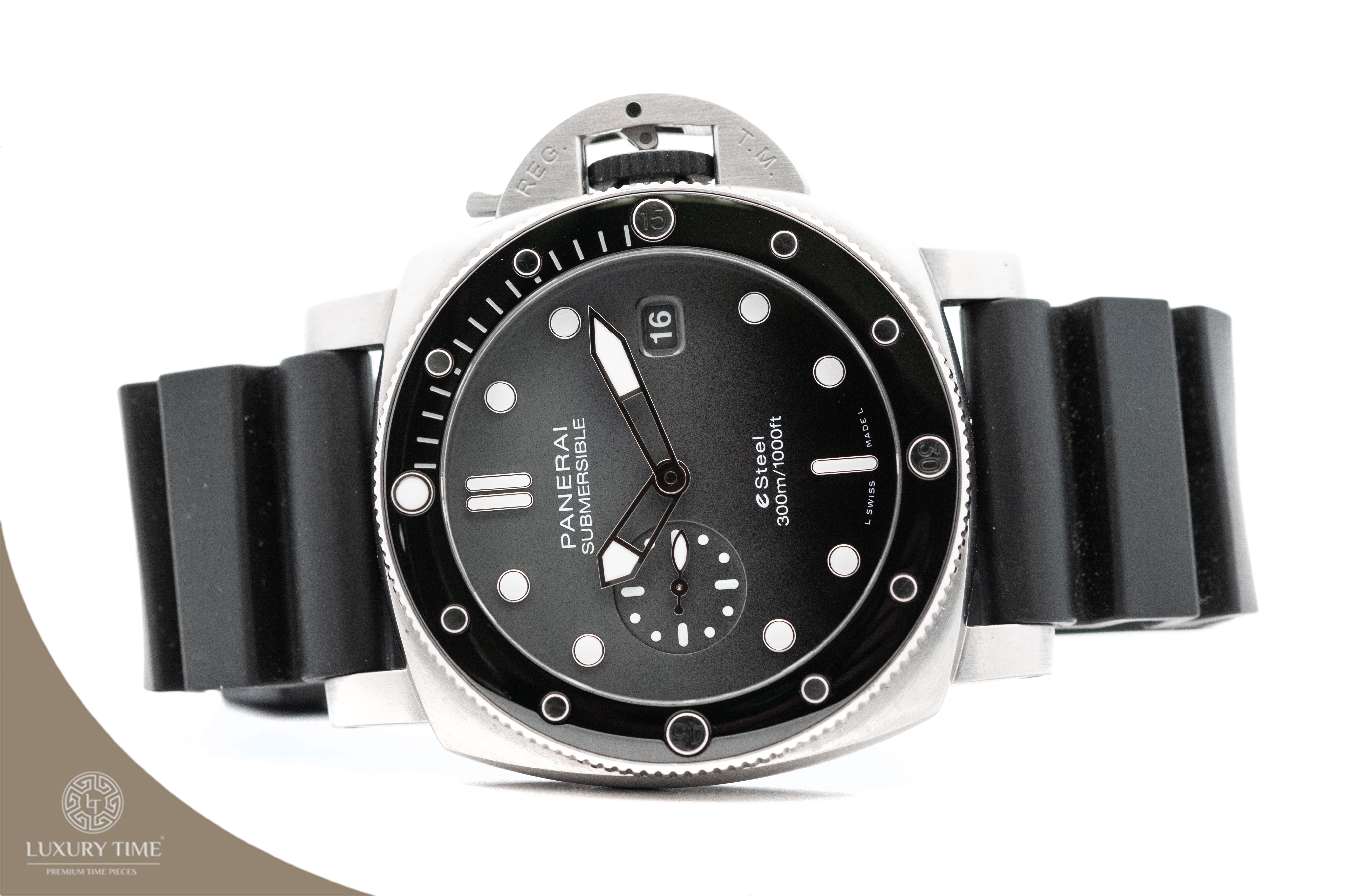 Panerai Submersible QuarantaQuattro Men's Watch