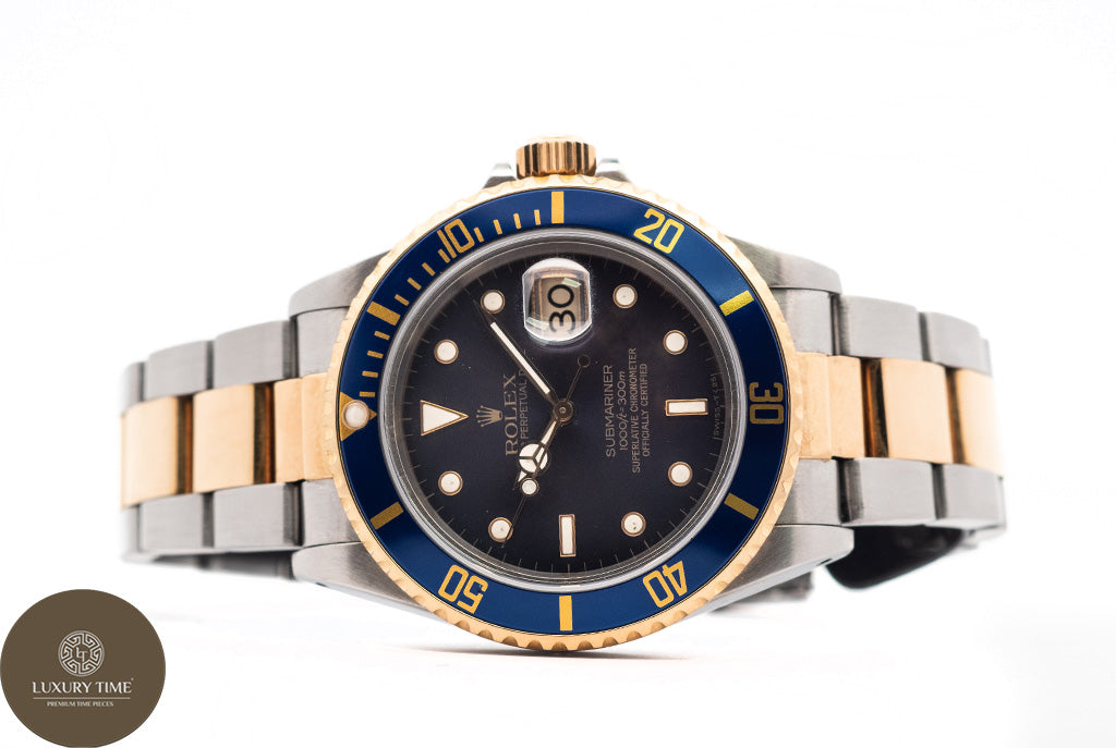 Men's Watches Rolex Submariner Mens Watch was listed for R205,900.00