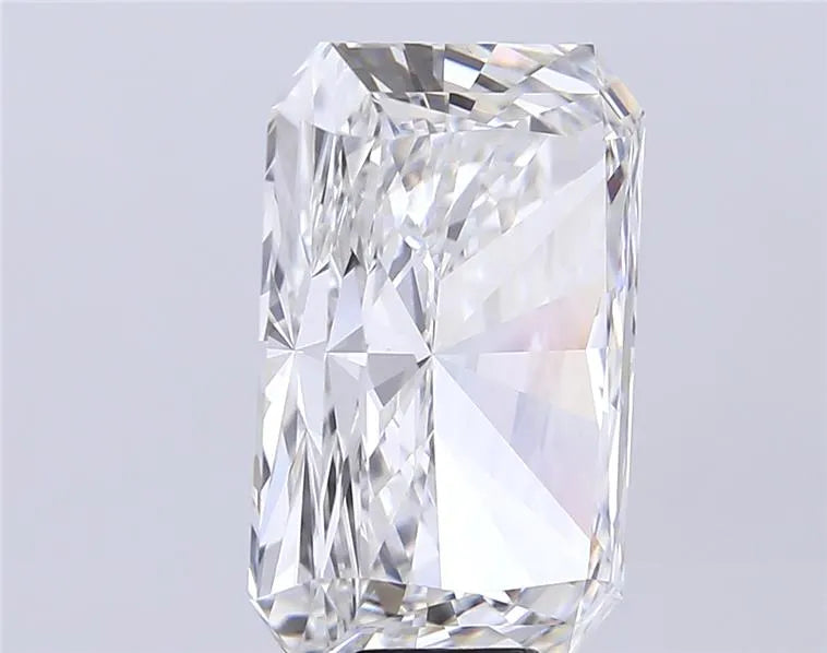 9.48ct Radiant Lab Grown Diamond (Colour F, Clarity VVS2, IGI Certified)