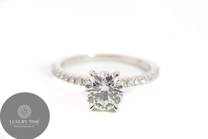 1.CT Round Brilliant Diamond Ring Set In Platinum