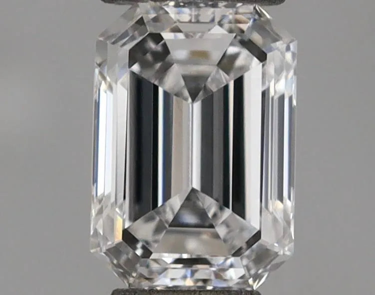 0.34ct Emerald Lab Grown Diamond (Colour D, Clarity VVS2, IGI Certified)