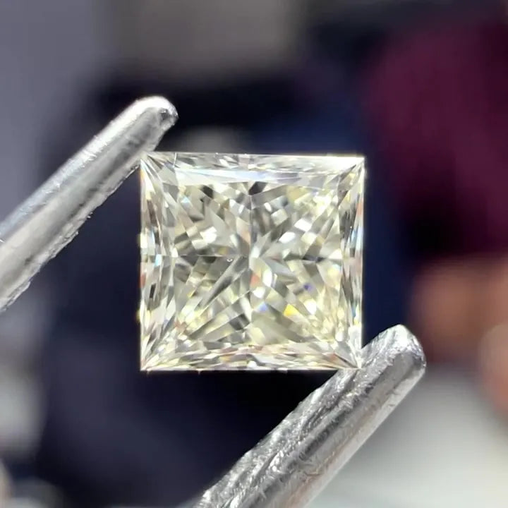 0.23ct Princess Natural Diamond (Colour I, Clarity VS2, GIA Certified)