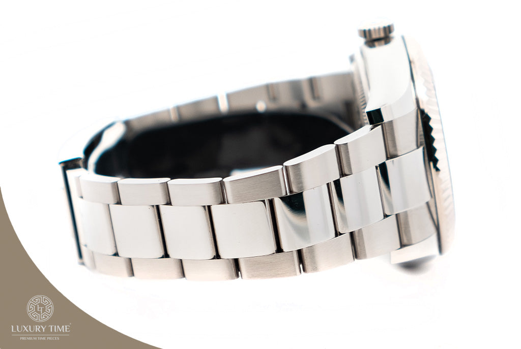 Rolex sky online dweller clasp