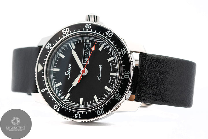 Sinn 104 classic pilot Men's watch