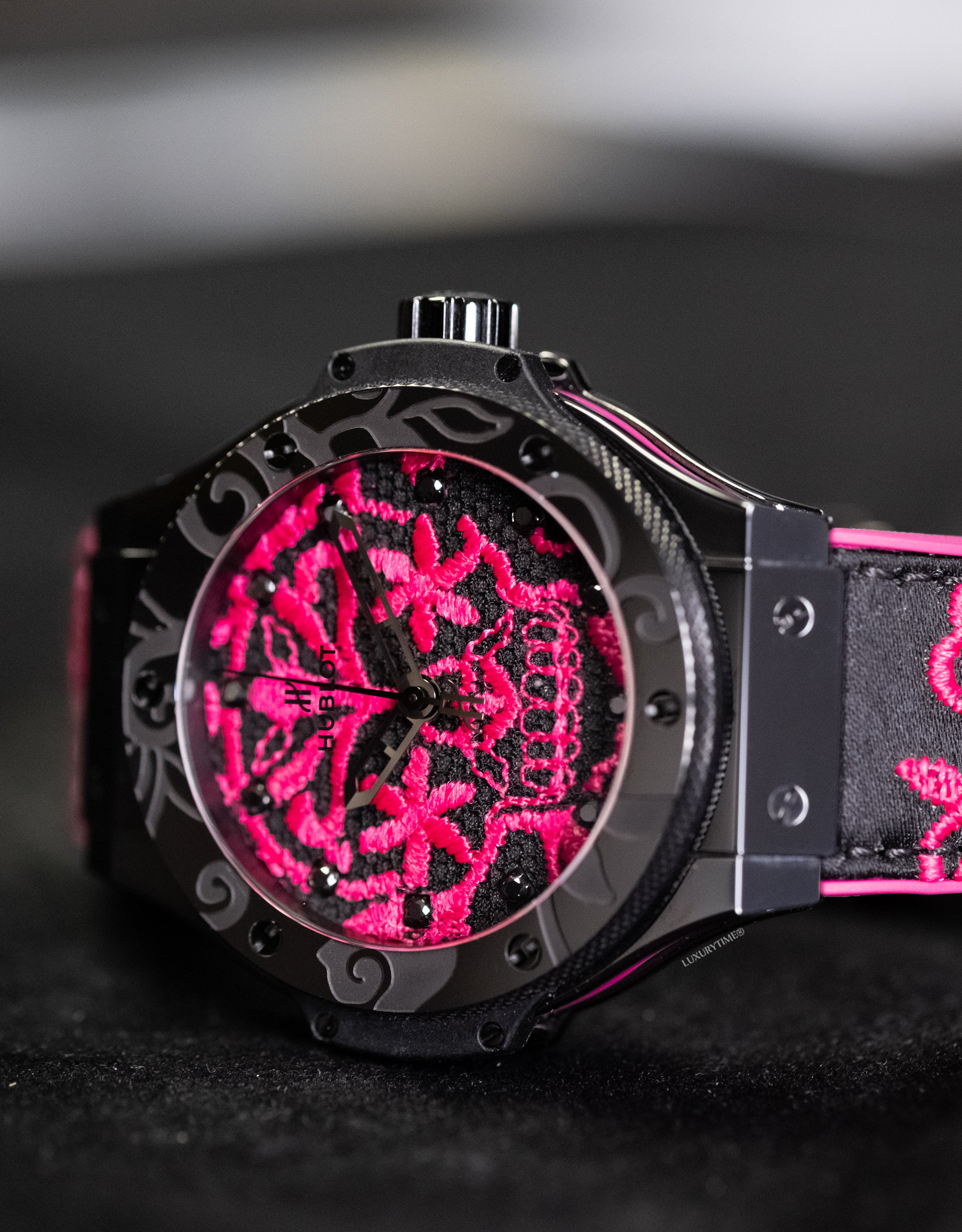 Hublot Big Bang Broderie Sugar Skull Fluo Hot Pink Unisex Watch