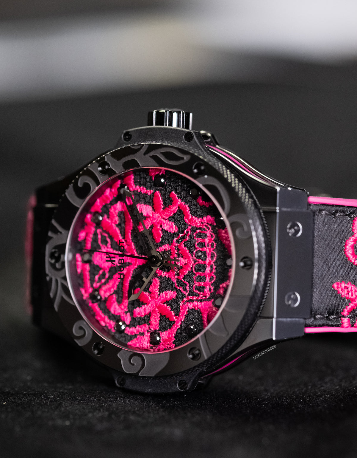 Hublot Big Bang Broderie Sugar Skull Fluo Hot Pink Watch