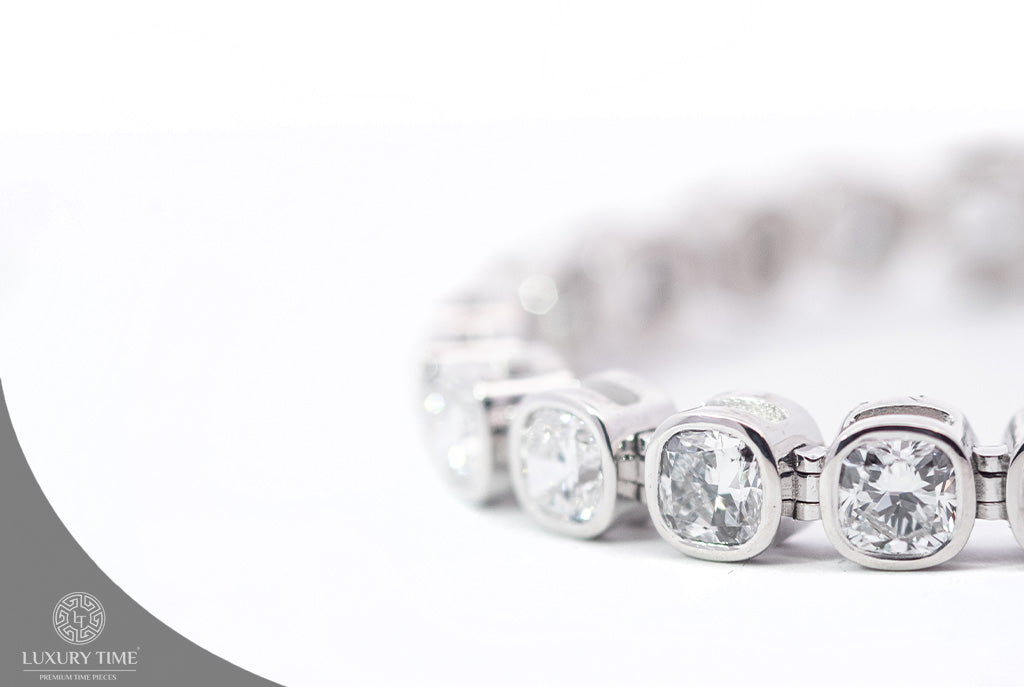 12.07CT Total Weight 9Ct White Gold Cushion Cut Tennis Bracelet