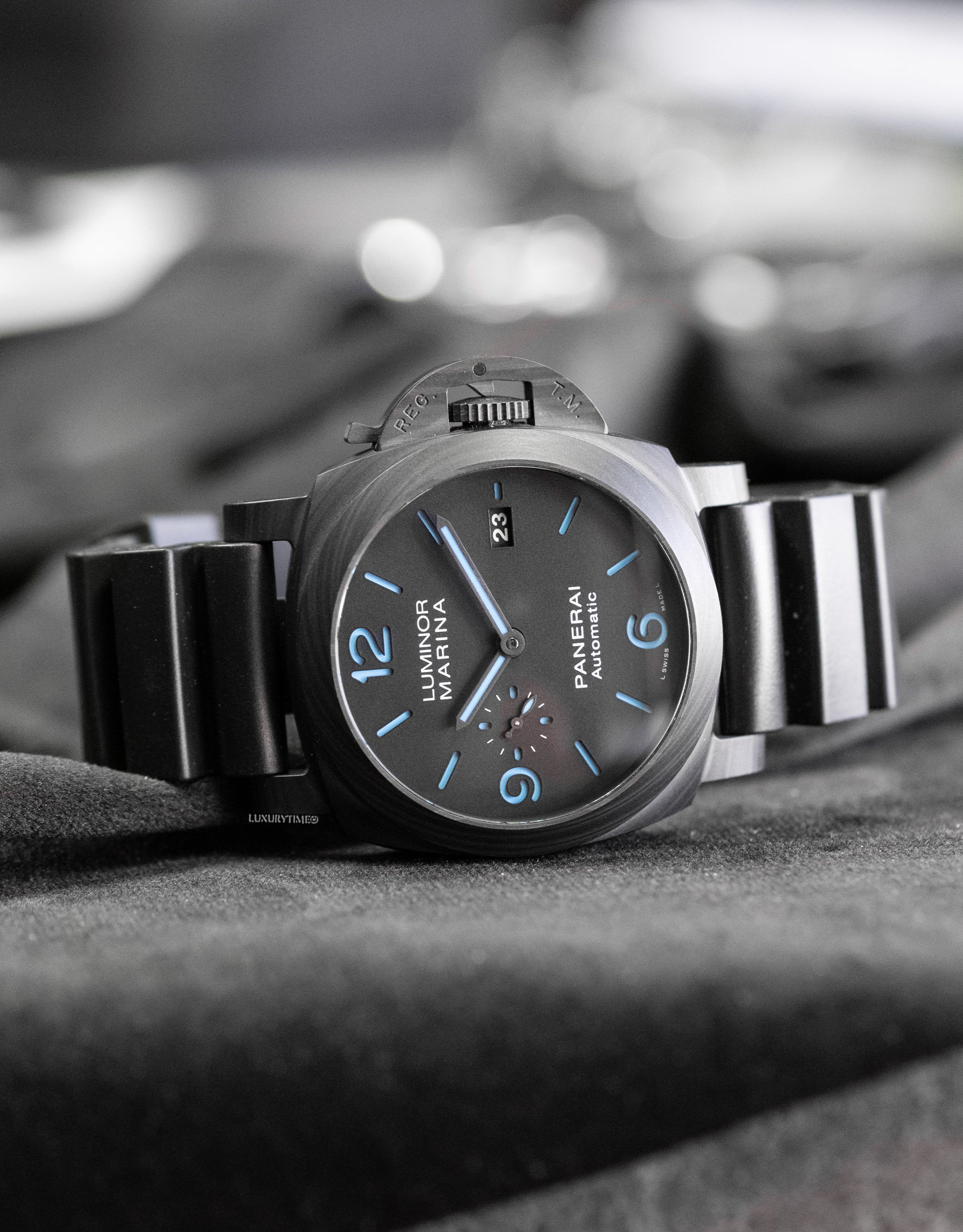 Panerai Luminor 1950 44 3 Days Automatic Carbotech Men's Watch