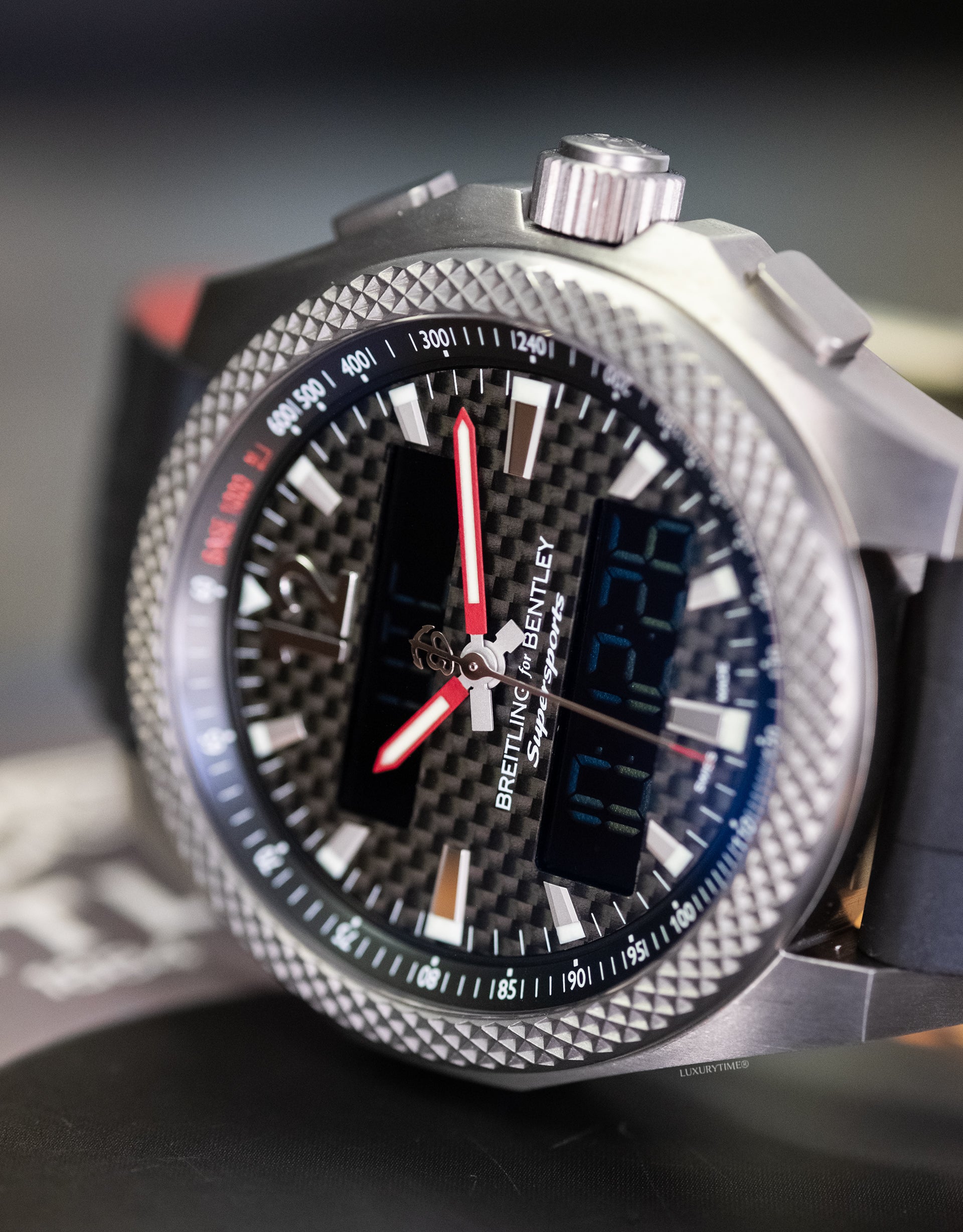 Breitling Bentley Supersports B55 Men's Watch