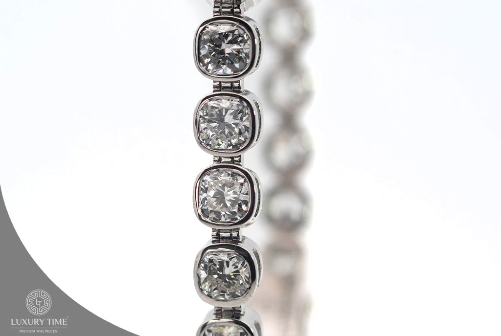 12.07CT Total Weight 9Ct White Gold Cushion Cut Tennis Bracelet