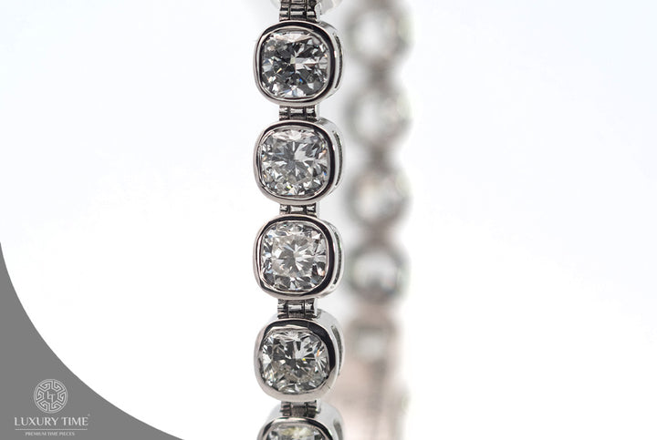 12.07CT Total Weight 9Ct White Gold Cushion Cut Tennis Bracelet - Lab Grown Diamonds