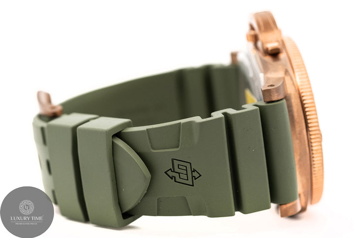 Panerai Luminor Submersible Mens Watch
