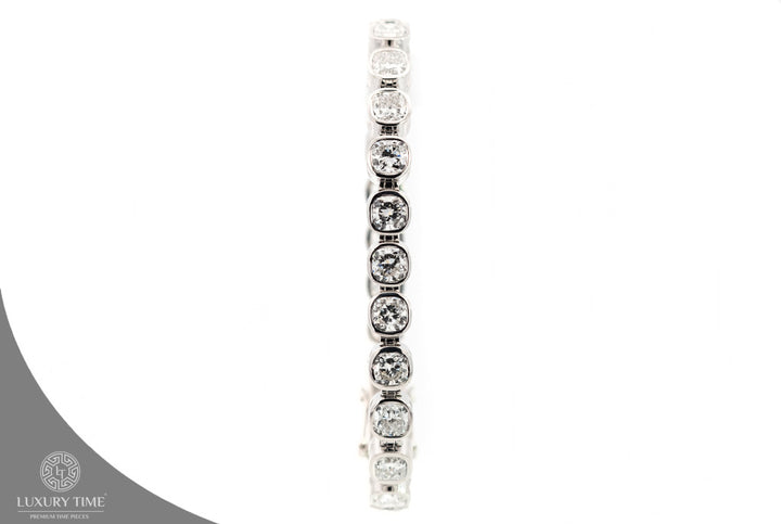12.07CT Total Weight 9Ct White Gold Cushion Cut Tennis Bracelet