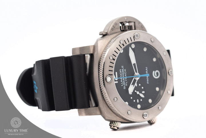 Panerai Luminor Submersible Men's Watch