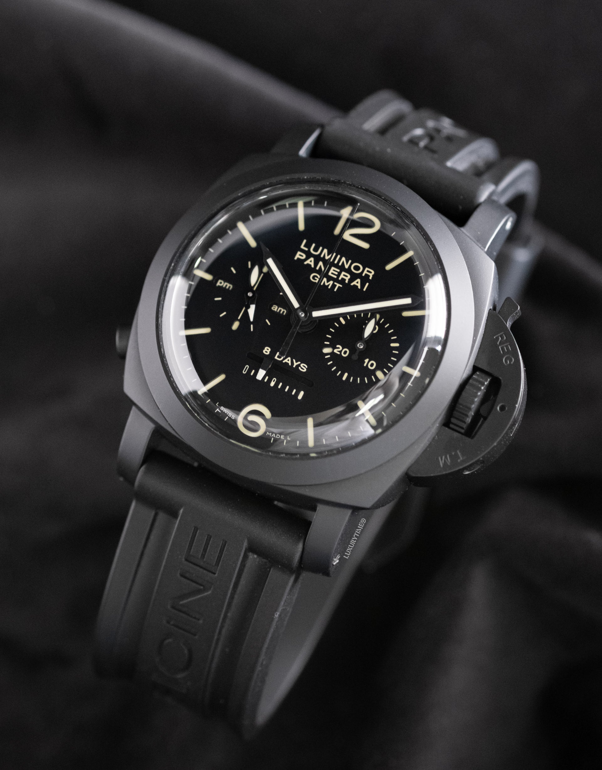 Panerai Luminor Chrono Monopulsante 8 Days GMT 44mm Mens Watch