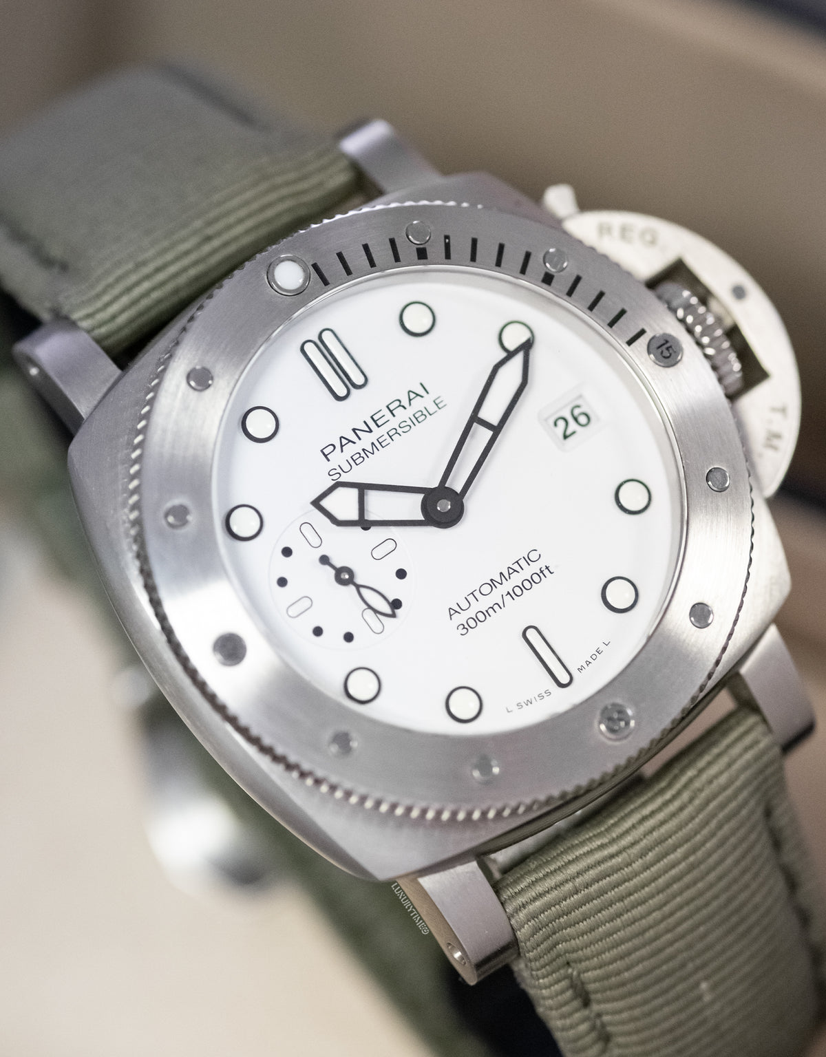 Panerai Submersible 42mm Mens Watch