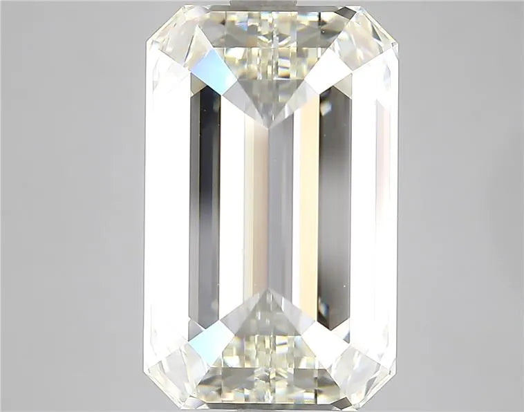 8.03ct Emerald Natural Diamond (Colour J, Clarity IF, Cut VG, IGI Certified)