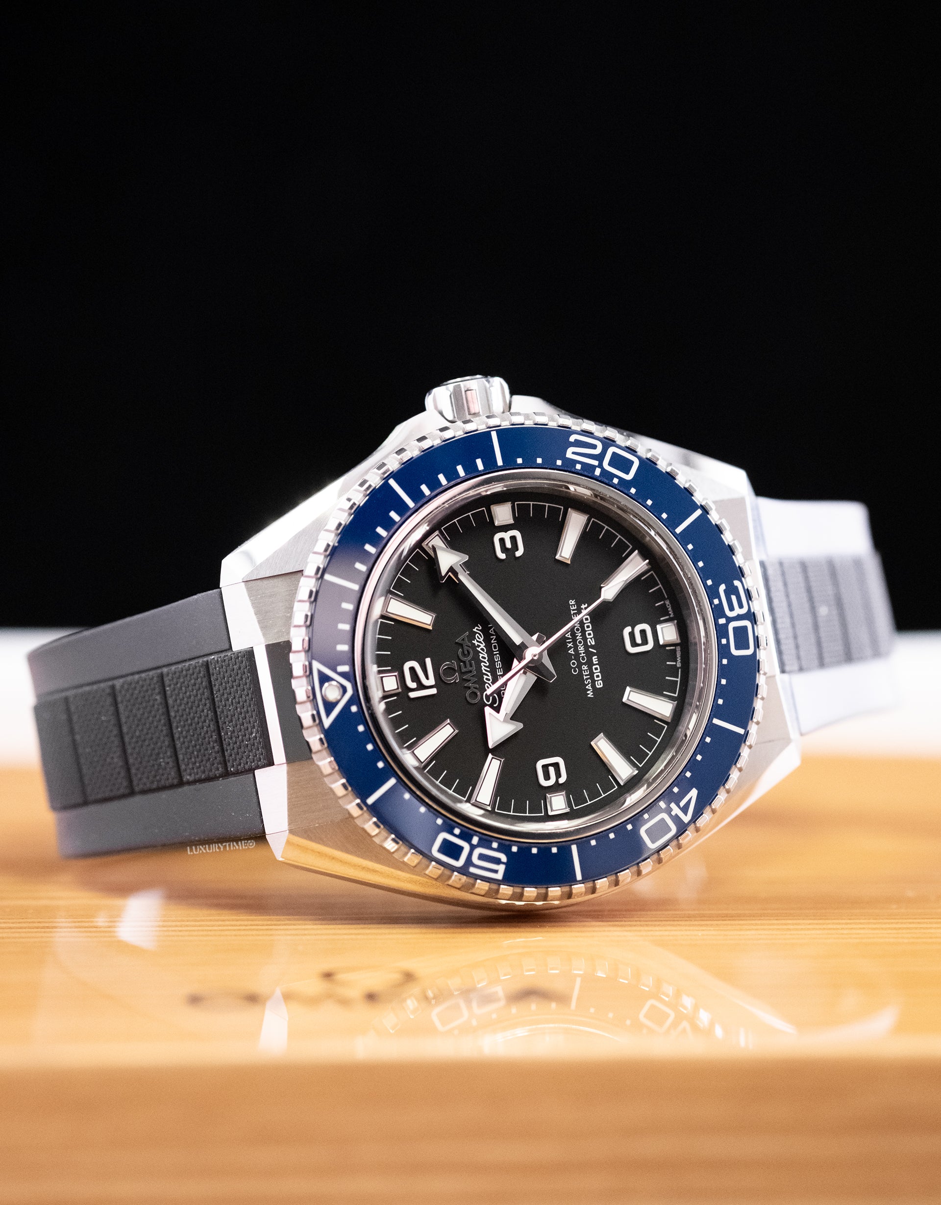 Omega Planet Ocean 600m Co-Axial Master Chronometer 42mm Mens Watch