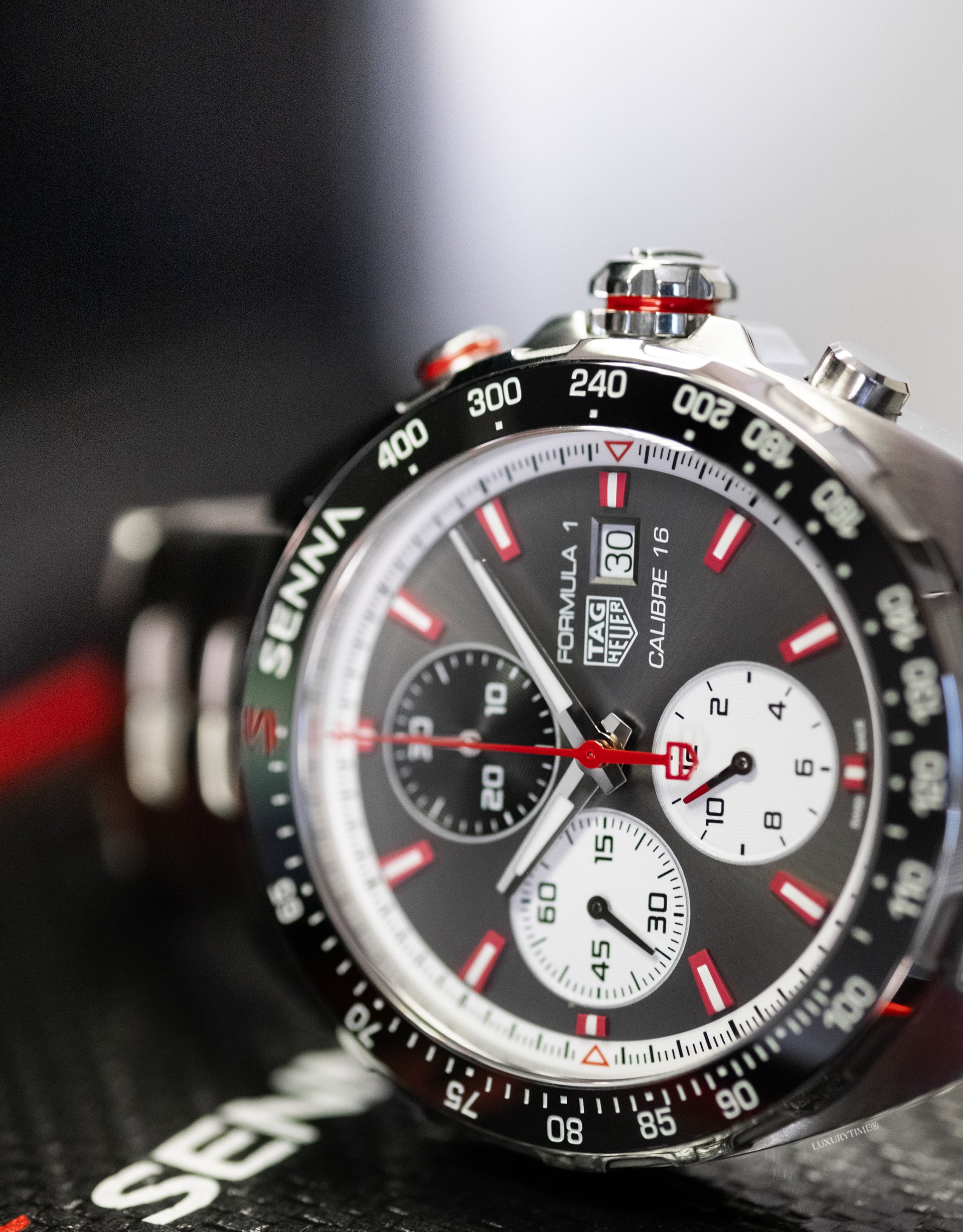 Tag Heuer Formula 1 Chronograph Black Dial Men's Watch