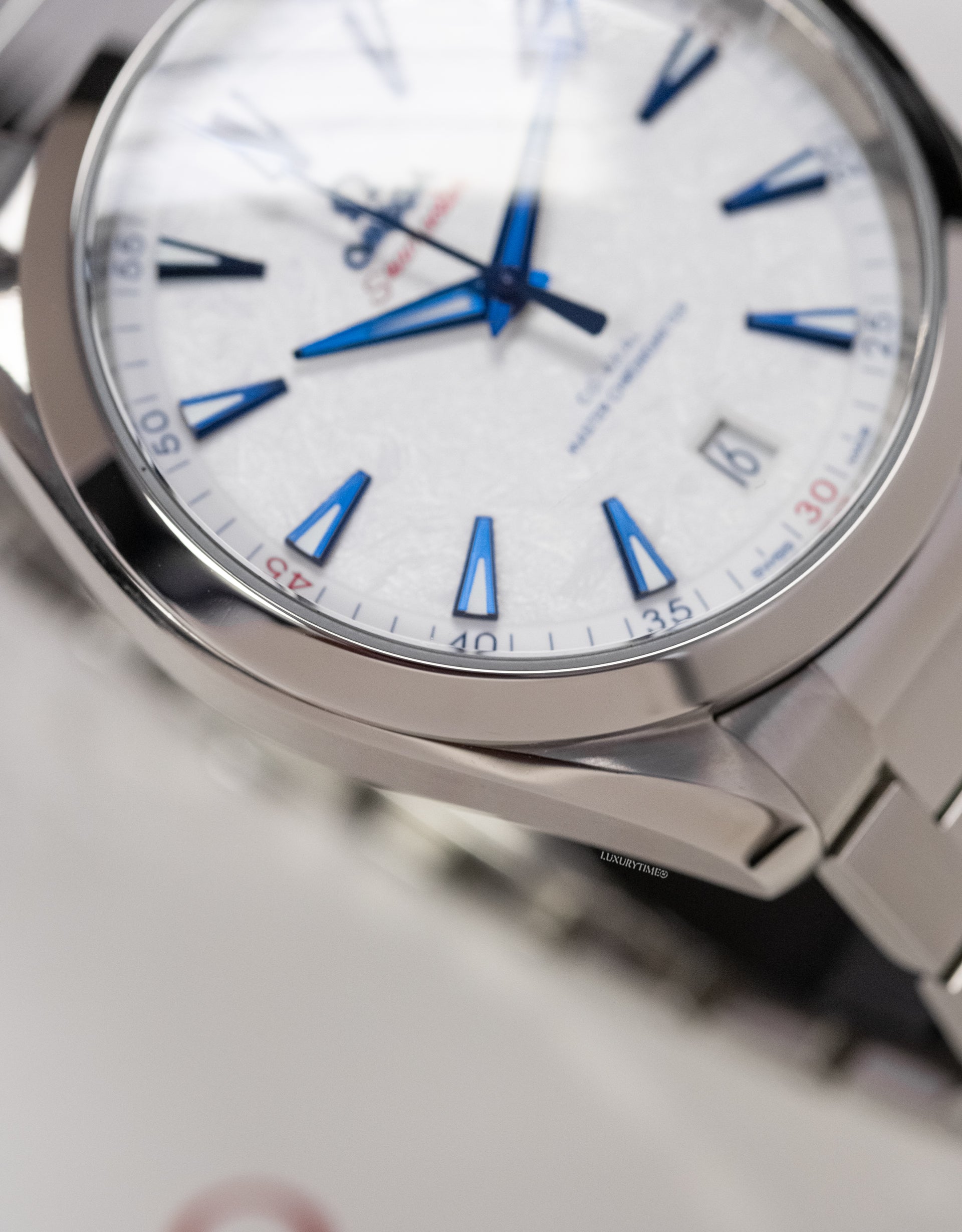 Omega Seamaster Aqua Terra Automatic Chronometer White Dial Men's Watch