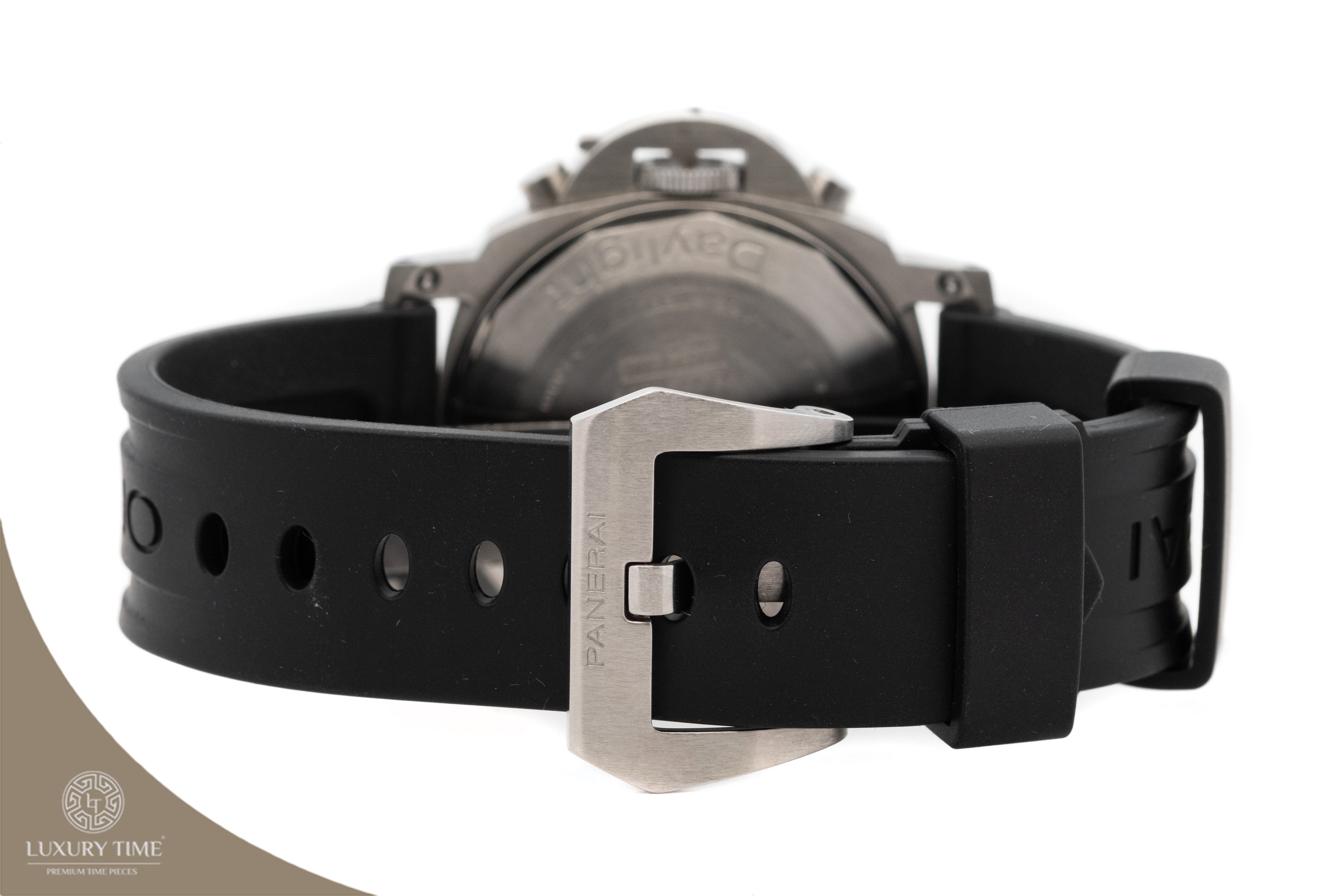 Panerai Luminor Chrono Daylight 44mm Mens Watch