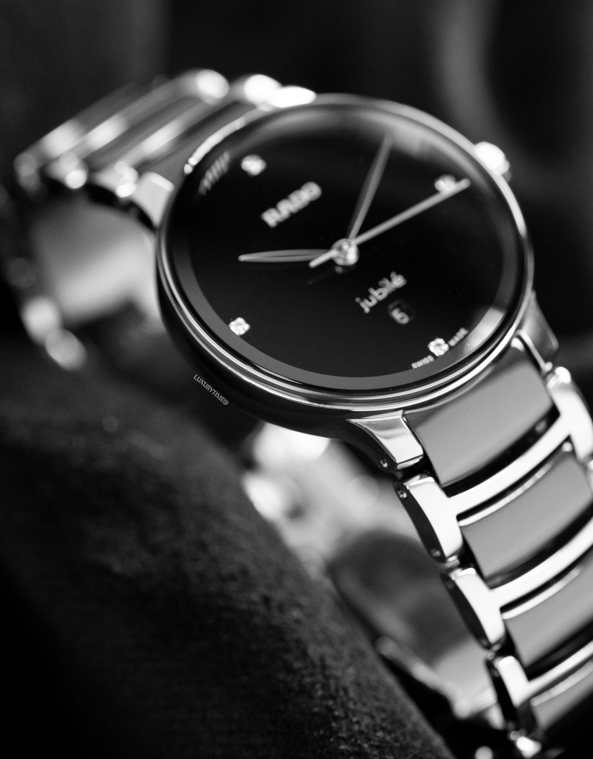 Rado Centrix Diamonds Quartz Black Dial Ladies Watch