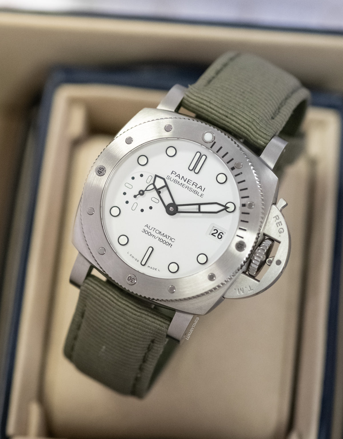 Panerai Submersible 42mm Mens Watch