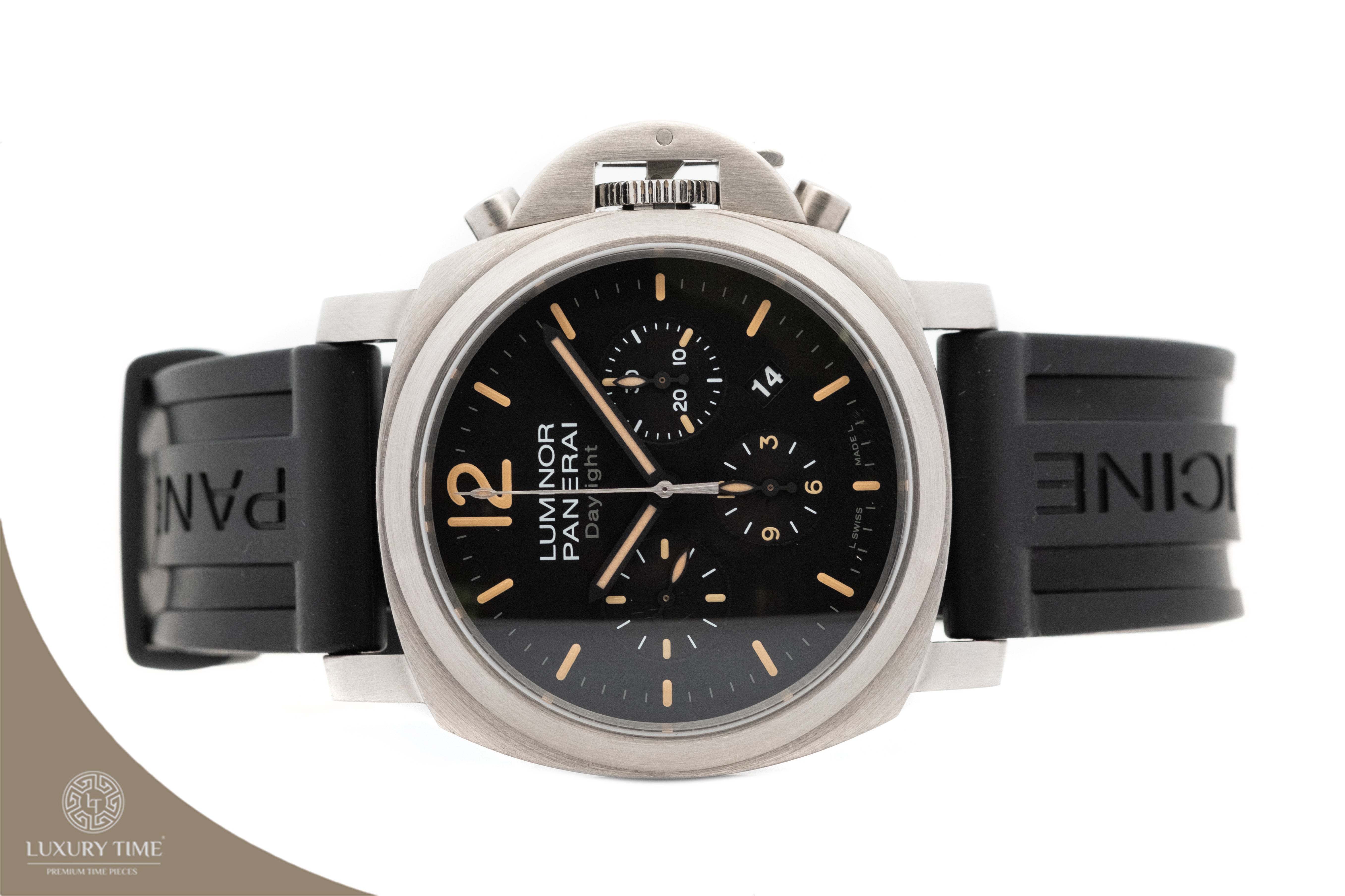 Panerai Luminor Chrono Daylight 44mm Mens Watch