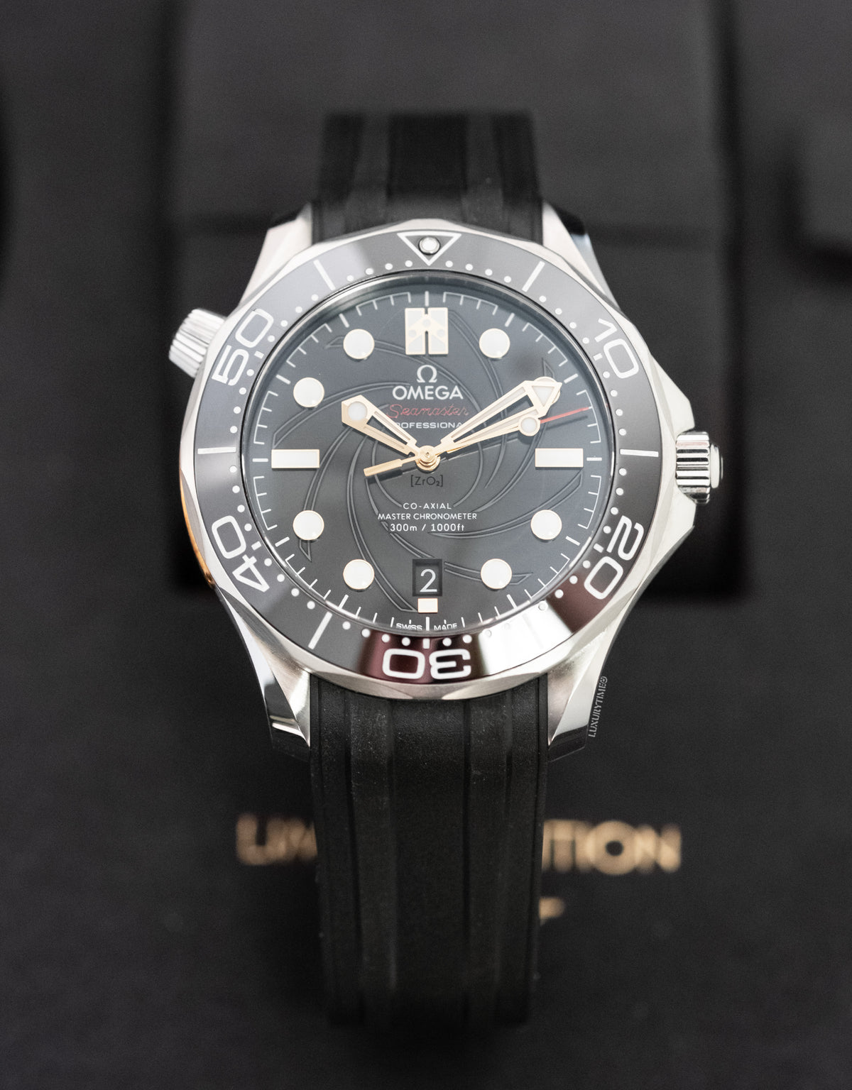 Omega Seamaster Diver 300m "James Bond 007" Co-Axial Master Chronometer 42mm Mens Watch