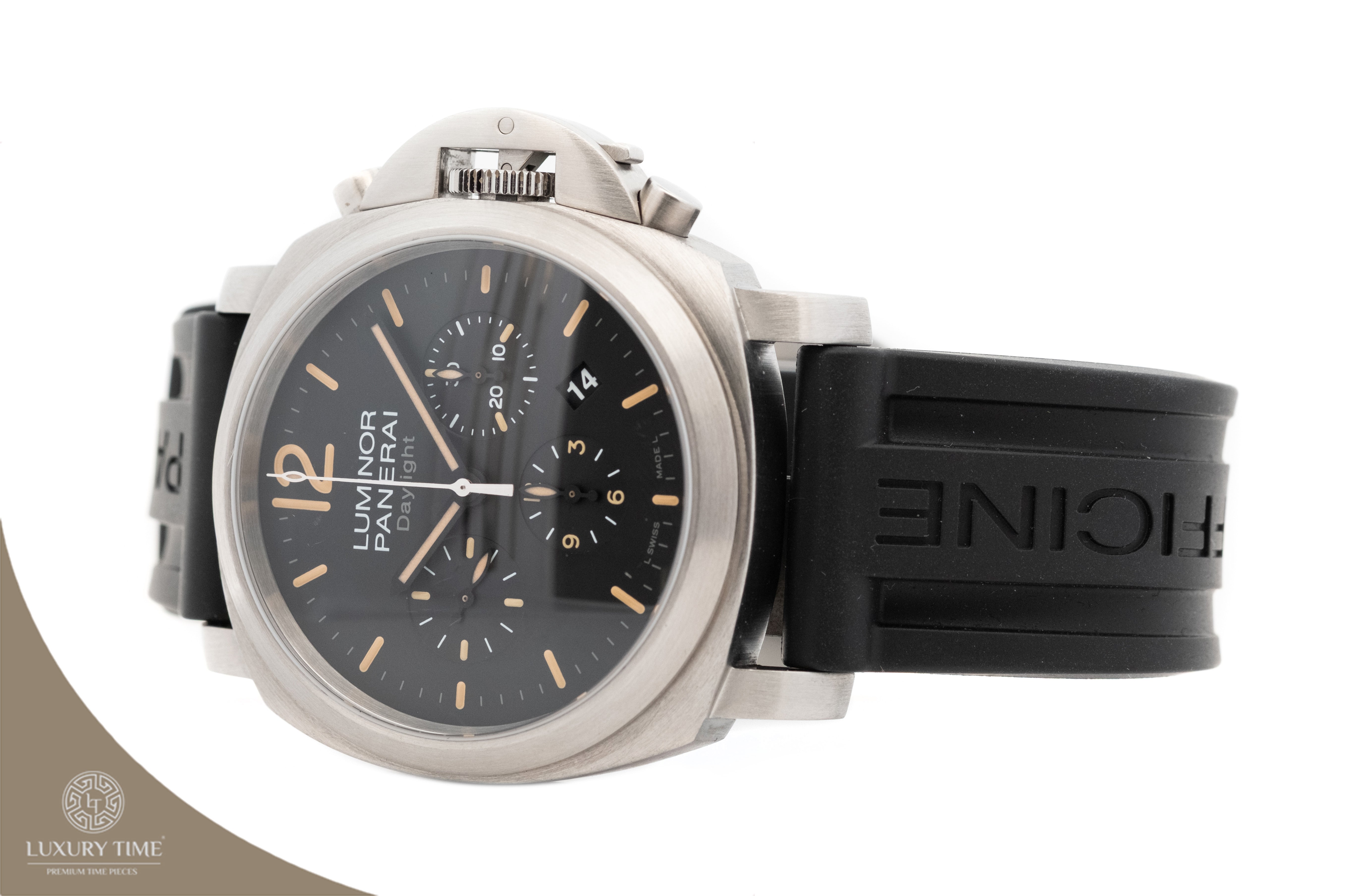 Panerai Luminor Chrono Daylight 44mm Mens Watch
