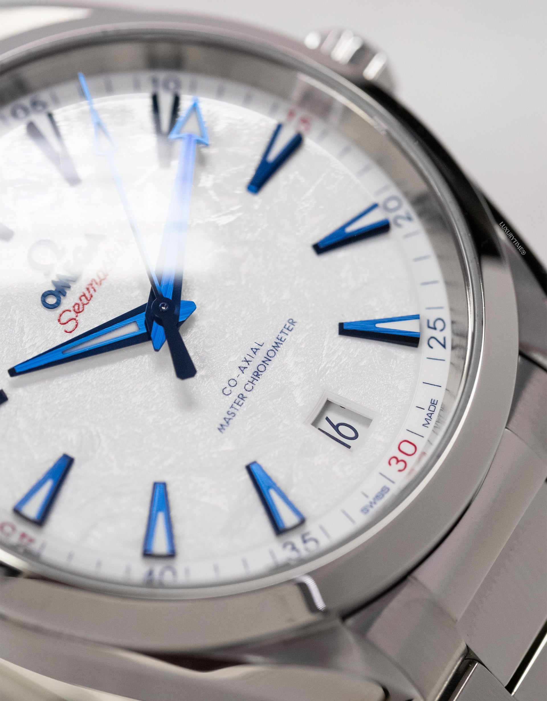 Omega Seamaster Aqua Terra Automatic Chronometer White Dial Men's Watch