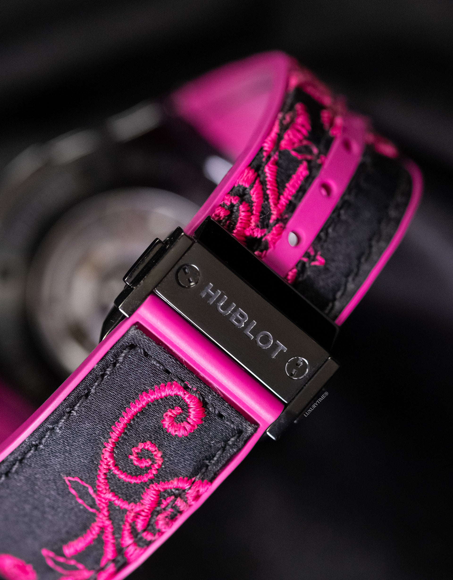 Hublot Big Bang Broderie Sugar Skull Fluo Hot Pink Unisex Watch