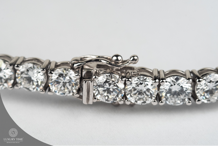 13.5CT TOTAL WEIGHT 18CT White Gold Tennis Bracelet