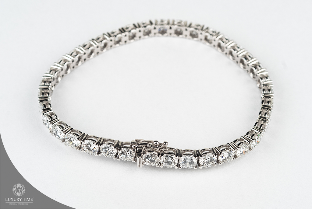 13.5CT TOTAL WEIGHT 18CT White Gold Tennis Bracelet