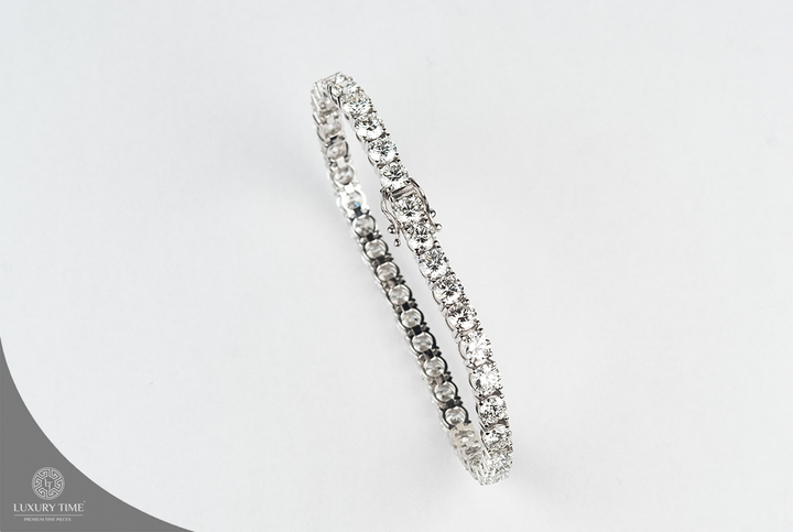 13.5CT TOTAL WEIGHT 18CT White Gold Tennis Bracelet