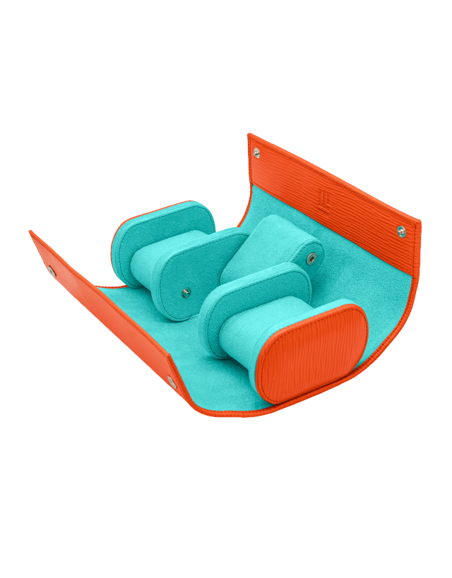 Macaw Watch Roll